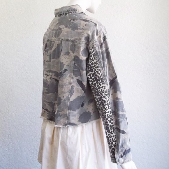 POL Distressed Camo Cheetah Print Denim Jacket S - Picture 5 of 16